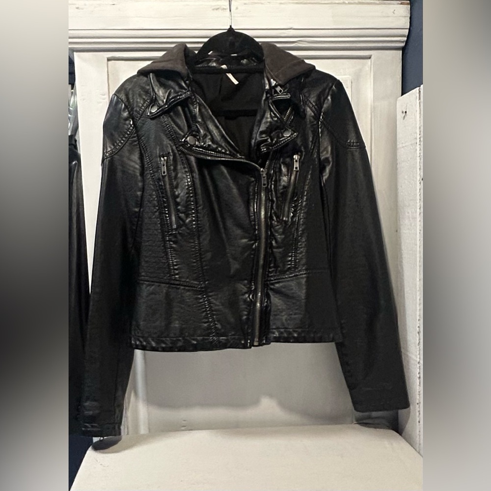 Free People Cleo Vegan Leather Motto Hooded Jacket Black Size6 Urban Outfitters